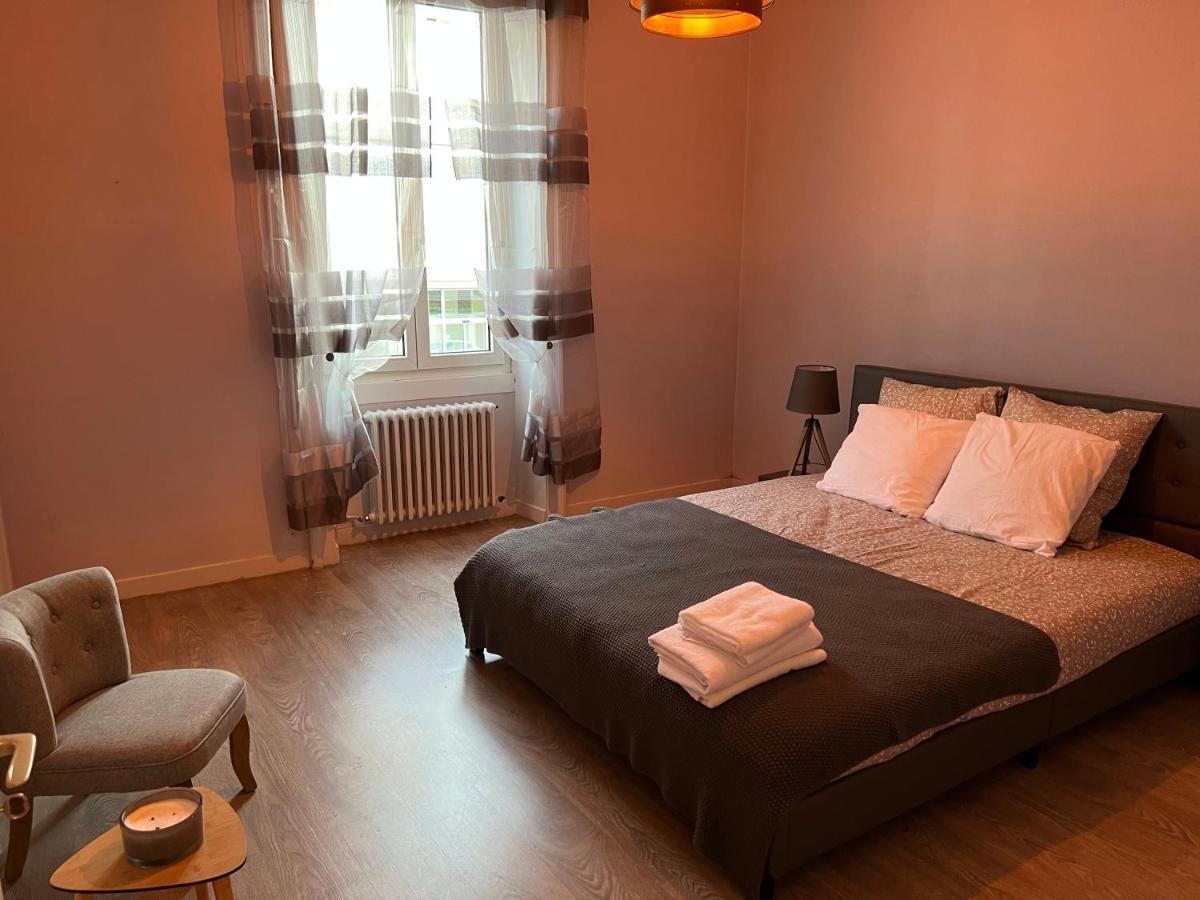 Appartement T4 70M2 - Meuble - Centre Ville - Proche Thermes Lons-le-Saunier Exteriér fotografie
