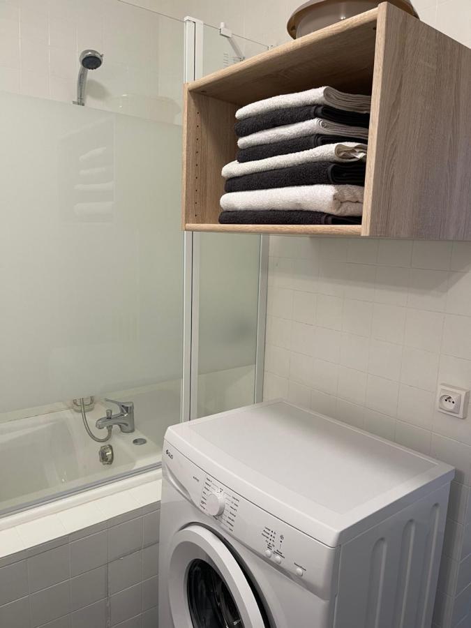 Appartement T4 70M2 - Meuble - Centre Ville - Proche Thermes Lons-le-Saunier Exteriér fotografie