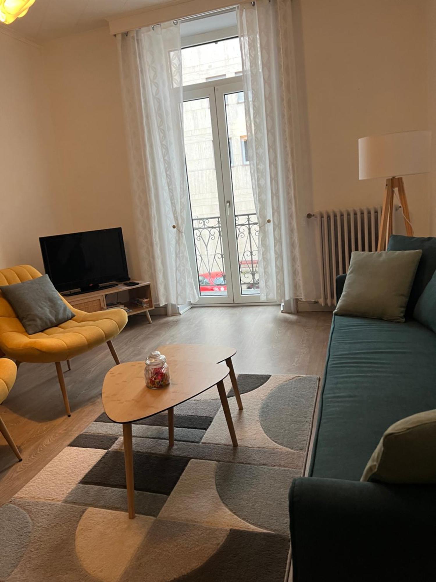 Appartement T4 70M2 - Meuble - Centre Ville - Proche Thermes Lons-le-Saunier Exteriér fotografie